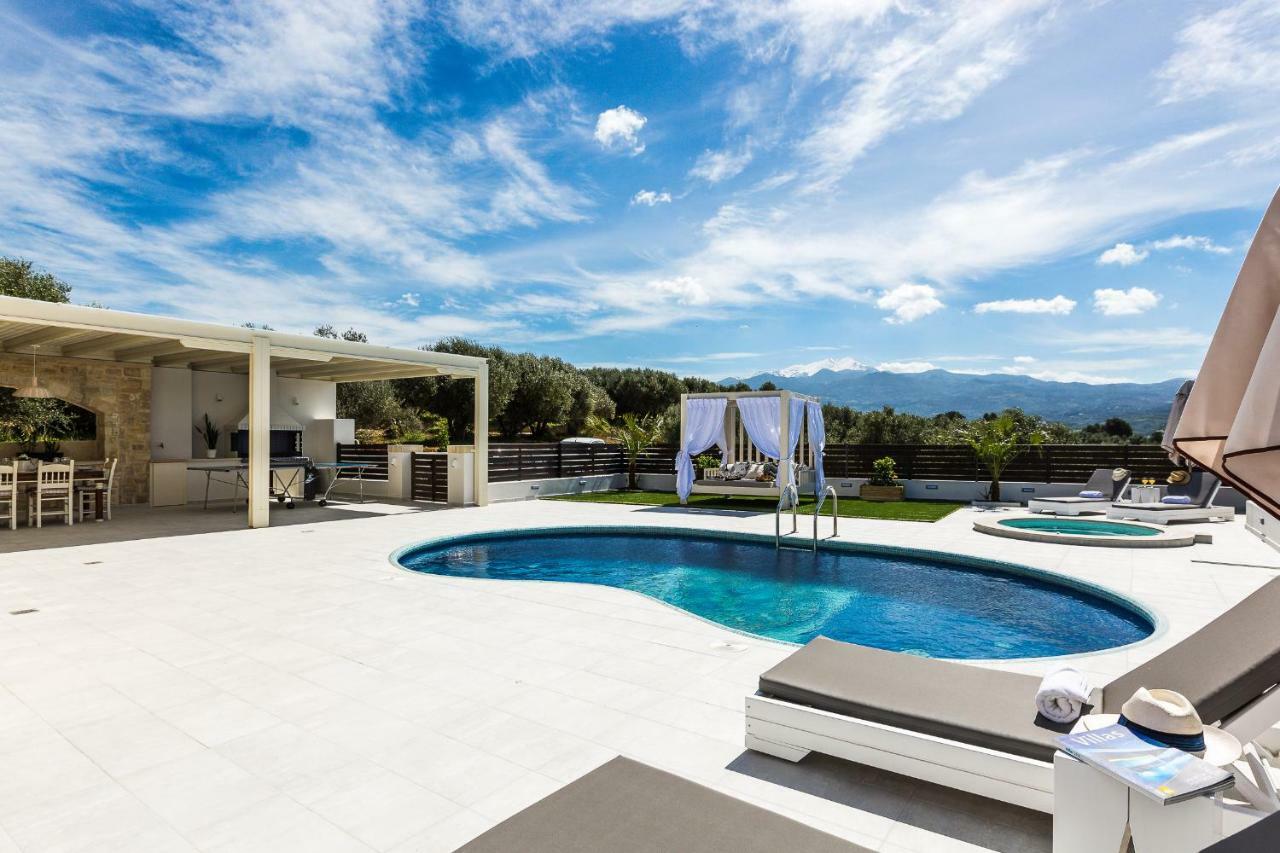 Caramel Villa, With 40M2 Pool & Spa Whirlpool, By Thinkvilla Panormos  Bagian luar foto